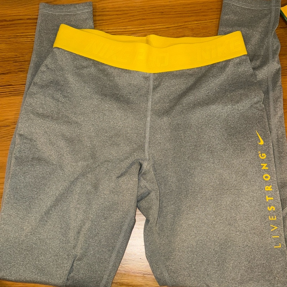 Great condition Nike Pro workout leggings size S